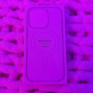 Apple iPhone 16 Pro MagSafe Clear Case